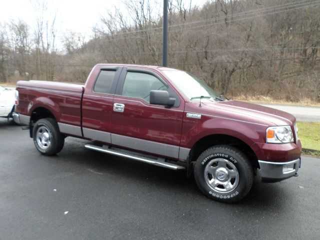2005 Ford F150 XLT Supercrew Short Bed 2WD