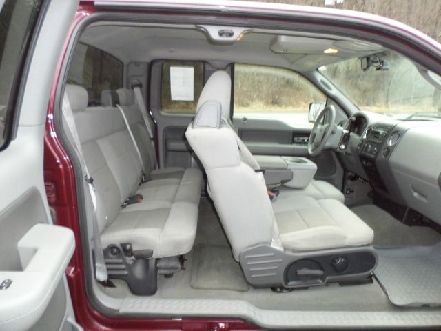 2005 Ford F150 XLT Supercrew Short Bed 2WD