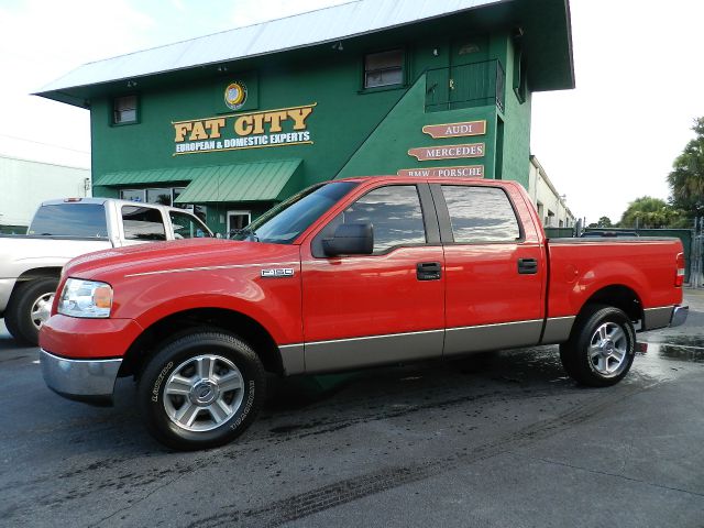 2005 Ford F150 SL Short Bed 2WD