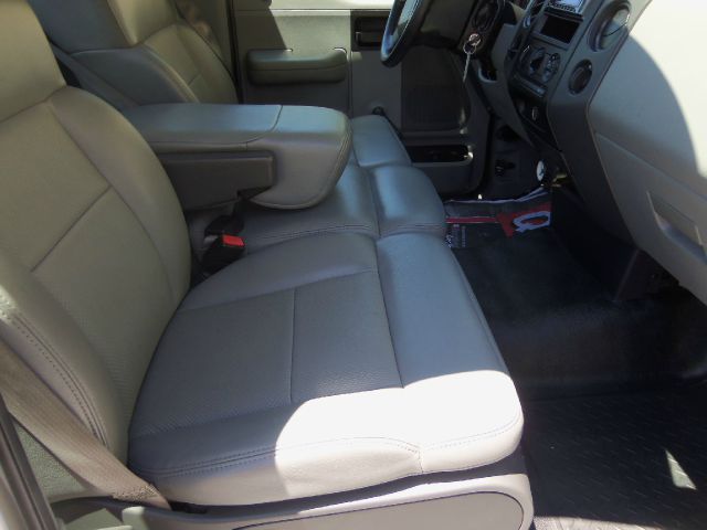 2005 Ford F150 LX V6 Coupe