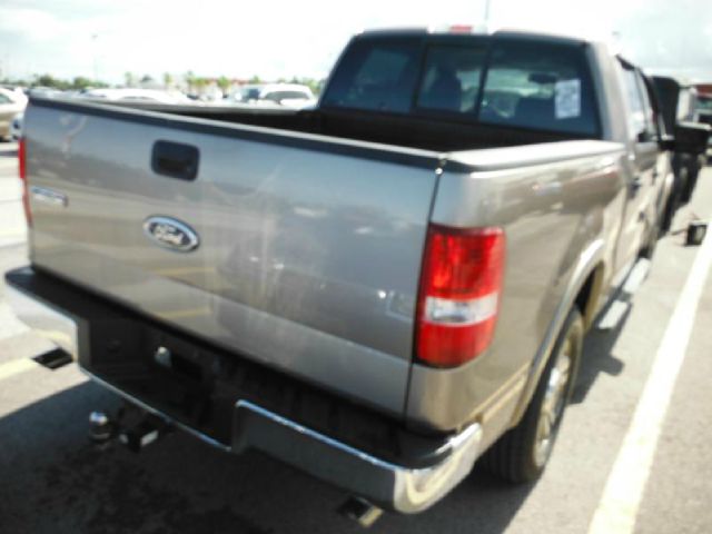2005 Ford F150 Club Cab 131 WB