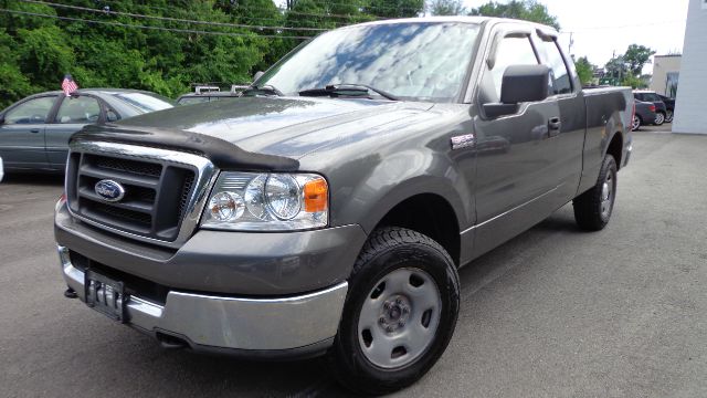 2005 Ford F150 XLT Supercrew Short Bed 2WD