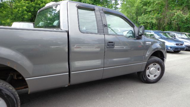 2005 Ford F150 XLT Supercrew Short Bed 2WD