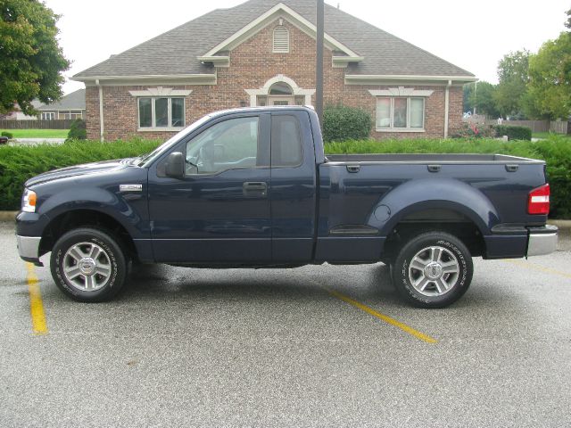 2005 Ford F150 4dr Sdn W/1sa Ltd Avail Sedan