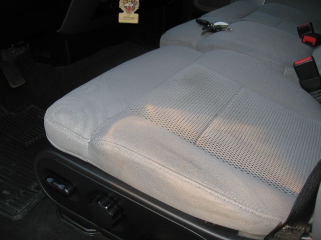 2005 Ford F150 EXT CAB 4WD 143.5wb