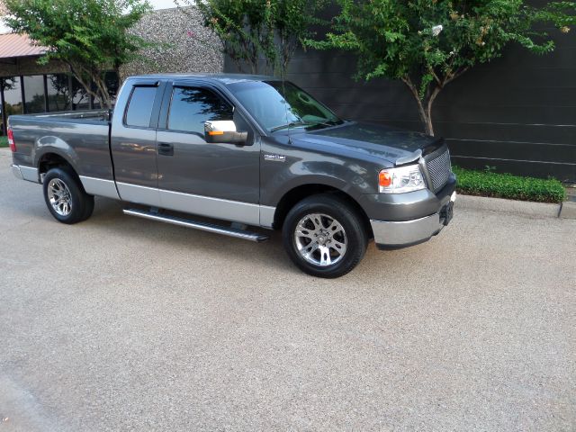 2005 Ford F150 XLT Supercrew Short Bed 2WD