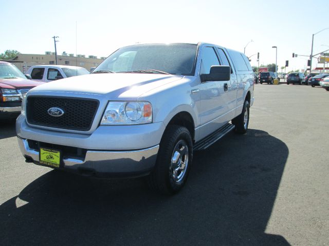2005 Ford F150 XLT Supercrew Short Bed 2WD