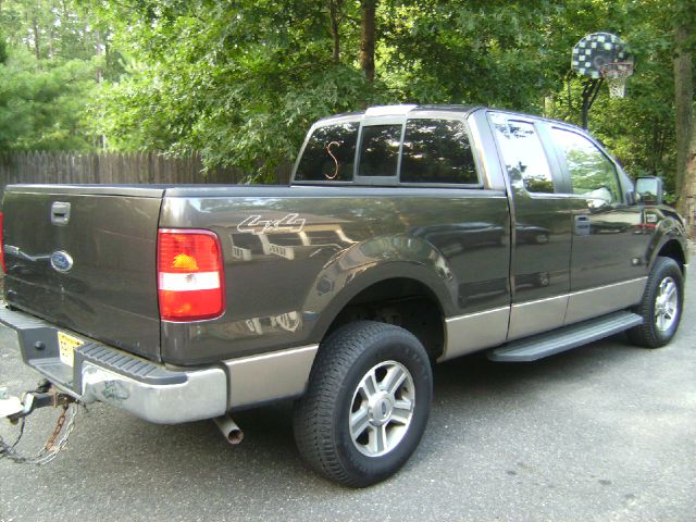 2005 Ford F150 XL 2WD Reg Cab