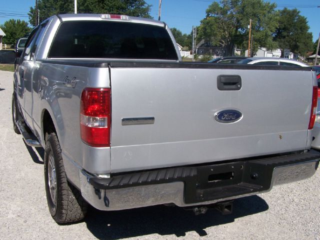 2005 Ford F150 XL 2WD Reg Cab