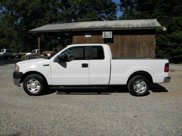 2005 Ford F150 SLE- 4X4