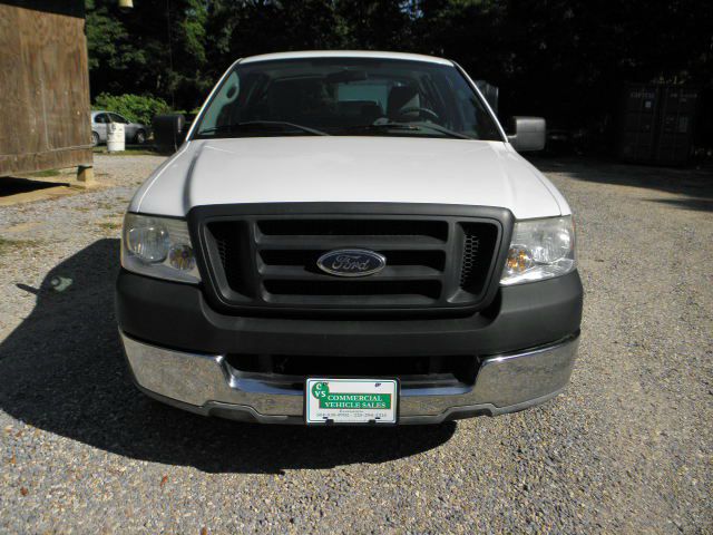 2005 Ford F150 SLE- 4X4
