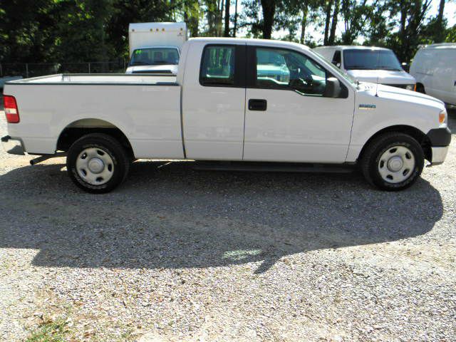 2005 Ford F150 SLE- 4X4