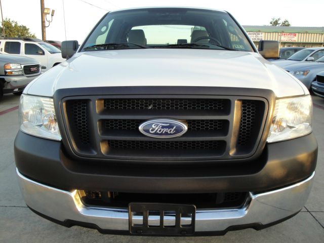 2005 Ford F150 SLE- 4X4