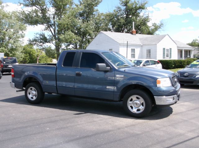 2005 Ford F150 XLT Supercrew Short Bed 2WD