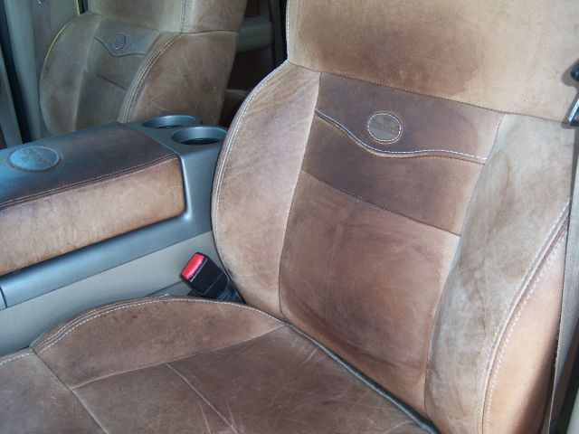 2005 Ford F150 4dr Sdn LE V6 Auto