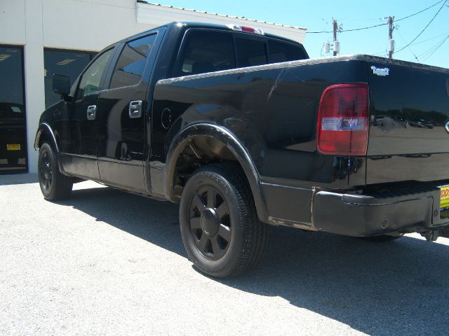 2005 Ford F150 4dr Sdn LE V6 Auto