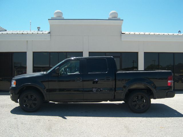 2005 Ford F150 4dr Sdn LE V6 Auto