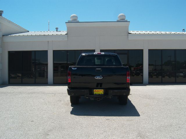 2005 Ford F150 4dr Sdn LE V6 Auto