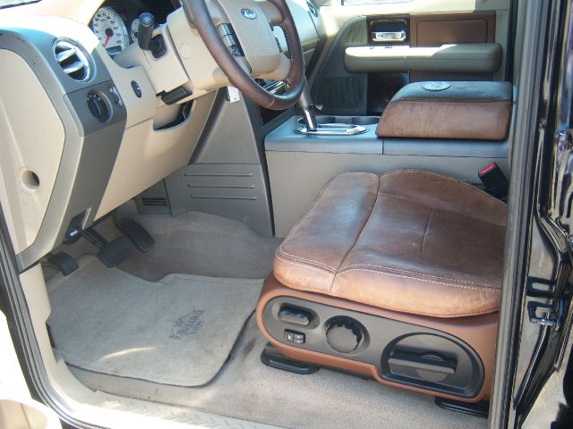 2005 Ford F150 4dr Sdn LE V6 Auto