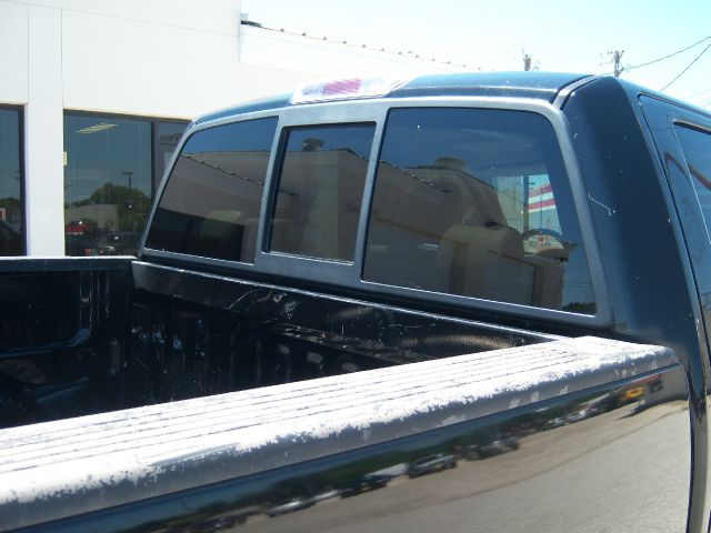 2005 Ford F150 4dr Sdn LE V6 Auto