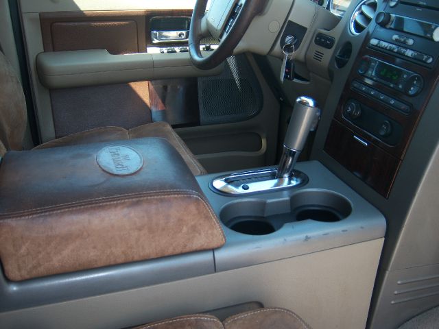 2005 Ford F150 4dr Sdn LE V6 Auto