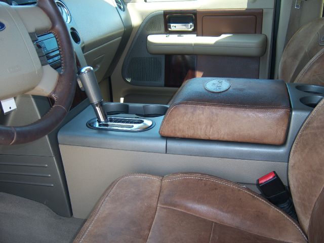 2005 Ford F150 4dr Sdn LE V6 Auto