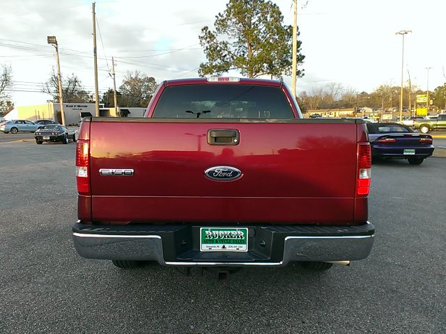 2005 Ford F150 Club Cab 131 WB