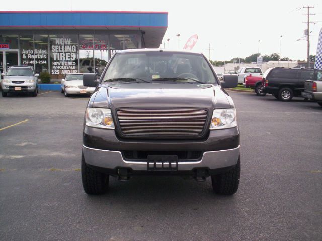 2005 Ford F150 XL 2WD Reg Cab