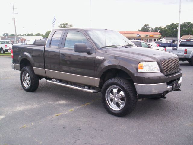 2005 Ford F150 XL 2WD Reg Cab