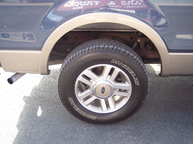 2005 Ford F150 XLT Supercrew Short Bed 2WD