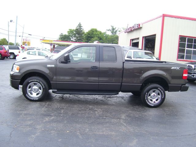 2005 Ford F150 XLT Supercrew Short Bed 2WD