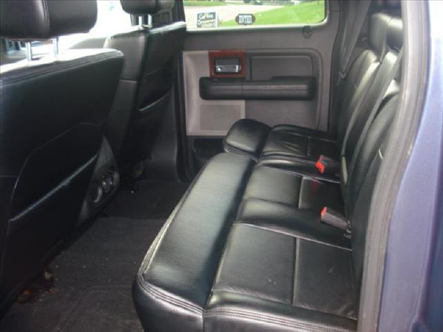 2005 Ford F150 4WD Crew Cab 143.5 LS 4x4 Truck