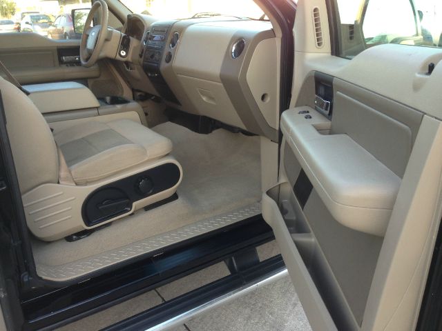 2005 Ford F150 SLE- 4X4