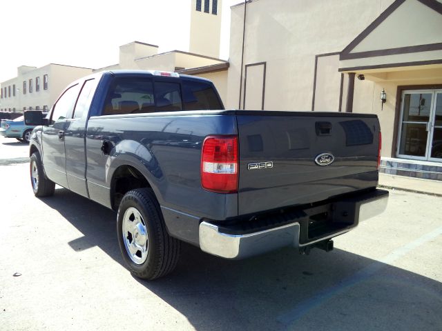 2005 Ford F150 SLE- 4X4