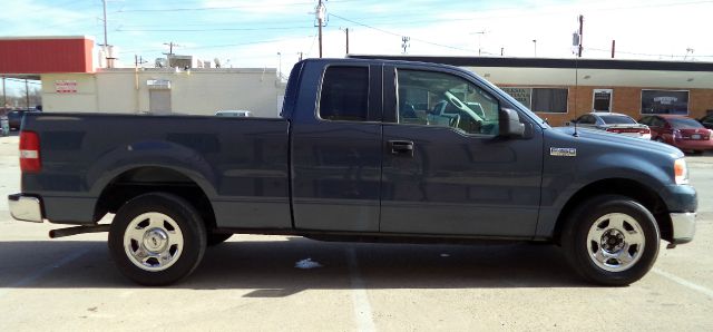 2005 Ford F150 SLE- 4X4