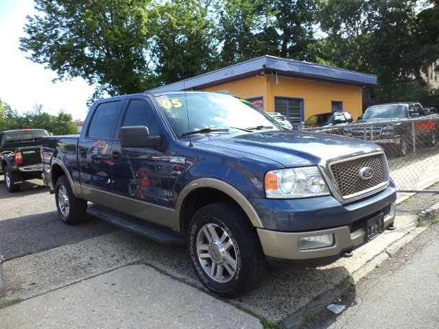2005 Ford F150 XLT Supercrew Short Bed 2WD