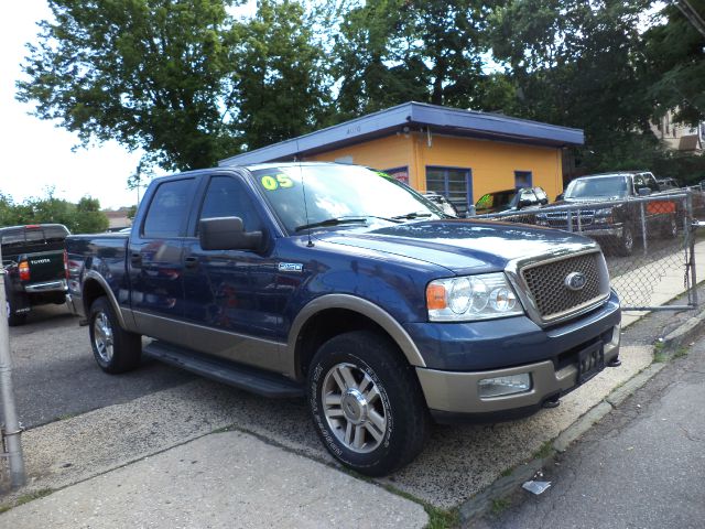 2005 Ford F150 XLT Supercrew Short Bed 2WD