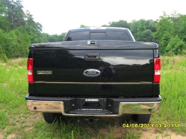 2005 Ford F150 XLT Supercrew Short Bed 2WD