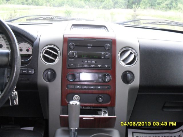 2005 Ford F150 XLT Supercrew Short Bed 2WD