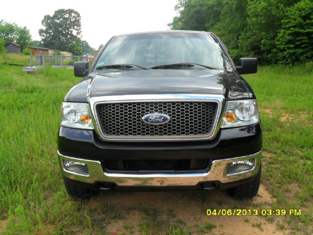 2005 Ford F150 XLT Supercrew Short Bed 2WD