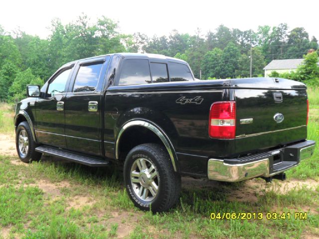 2005 Ford F150 XLT Supercrew Short Bed 2WD