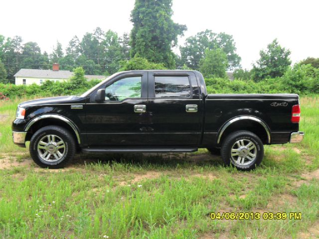 2005 Ford F150 XLT Supercrew Short Bed 2WD