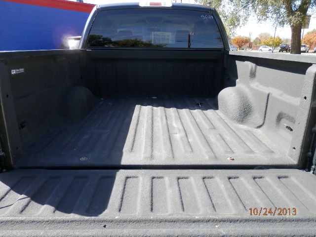 2005 Ford F150 SL Short Bed 2WD