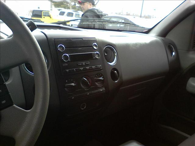 2005 Ford F150 2500 SL