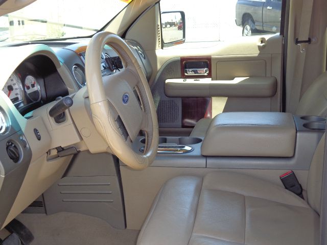 2005 Ford F150 Club Cab 131 WB