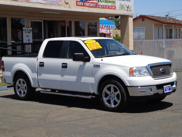 2005 Ford F150 Club Cab 131 WB