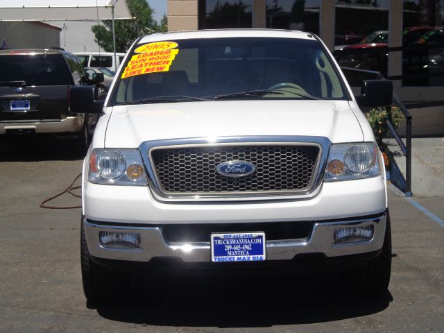 2005 Ford F150 Club Cab 131 WB