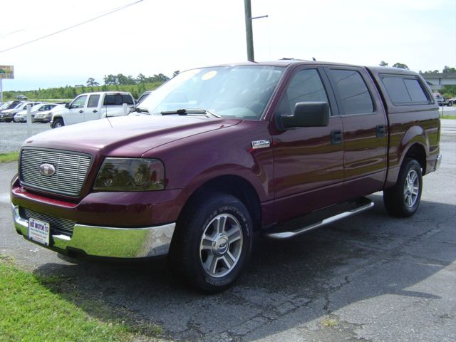 2005 Ford F150 SL Short Bed 2WD