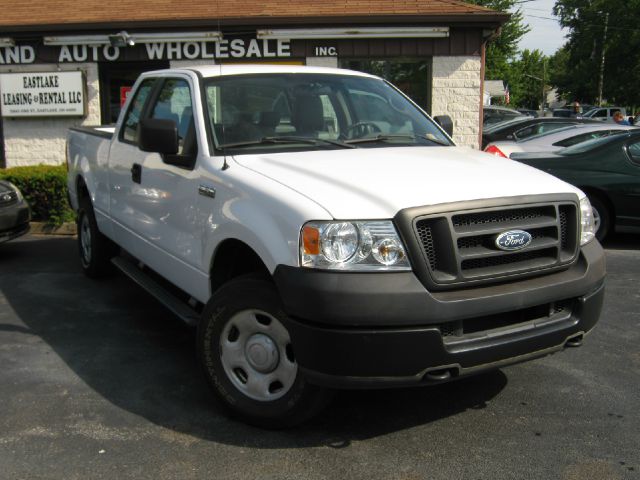 2005 Ford F150 XLT Supercrew Short Bed 2WD