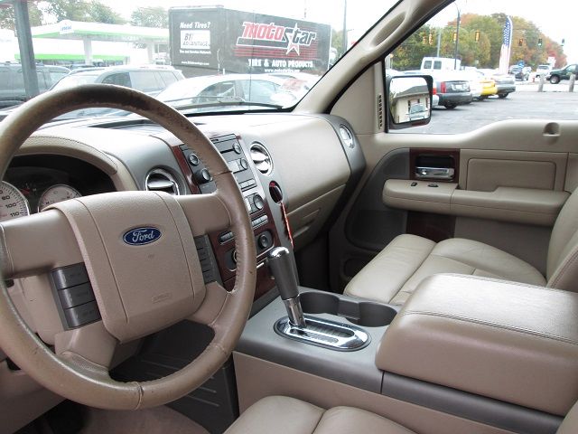 2005 Ford F150 XLT Supercrew Short Bed 2WD